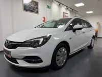 Usado Opel Astra Edition 110 CV (80 kW) 2020 Blanco Familiar