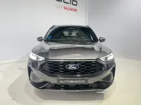 Usado Ford Kuga ST-Line 243 CV (178 kW) 2025 Gris / plata SUV