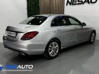 Usado Mercedes C180 156 CV (114 kW) 2018 Gris / plata Berlina