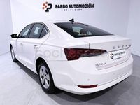Occasion Skoda Octavia Ambition 150 PK (110 kW) 2022 Wit Sedan