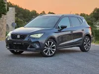 Usado Seat Arona FR 150 CV (110 kW) 2024 Gris / plata SUV