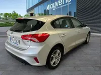 Usado Ford Focus Trend+ 125 CV (91 kW) 2021 Plateado Utilitario