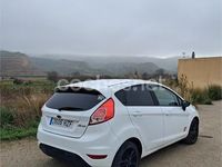 Usado Ford Fiesta Trend 82 CV (60 kW) 2014 Blanco Berlina