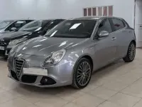 Usado Alfa Romeo Giulietta Distinctive 105 CV (77 kW) 2013 Negro Utilitario