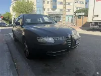 Usado Alfa Romeo 147 Distinctive 120 CV (88 kW) 2003 Negro Utilitario