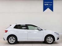 Usado Skoda Fabia Selection 95 CV (69 kW) 2024 Blanco Utilitario