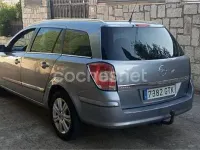 Usado Opel Astra Edition 110 CV (80 kW) 2010 Gris / plata Familiar