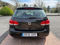 Usado VW Golf VI 105 CV (77 kW) 2010 Negro Utilitario