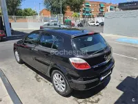 Usado Opel Astra Enjoy 105 CV (77 kW) 2006 Negro Berlina