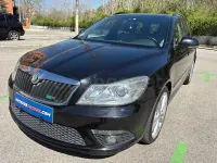 Usado Skoda Octavia RS 170 CV (125 kW) 2010 Negro Familiar
