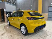 Usado Peugeot 208 75 CV (55 kW) 2021 Amarillo Utilitario