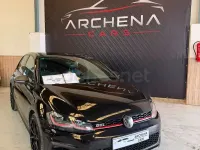 Usado VW Golf VII GTI 245 CV (180 kW) 2018 Negro Berlina