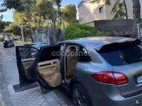 Usado Porsche Cayenne 240 CV (176 kW) 2012 Gris / plata SUV