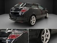 Usado Opel Astra GTC Cosmo 140 CV (102 kW) 2006 Negro Berlina
