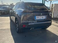 Usado Peugeot 2008 Allure 130 CV (95 kW) 2023 Gris / plata SUV