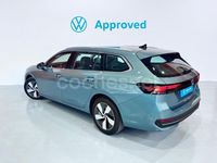 Usado VW Passat Business 150 CV (110 kW) 2024 Verde Familiar