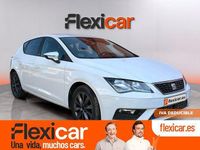 Usado Seat Leon Style 130 CV (95 kW) 2019 Blanco