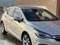 Usado Opel Astra Dynamic 110 CV (80 kW) 2017 Gris / plata Berlina