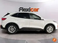 Usado Ford Kuga Titanium 190 CV (139 kW) 2021 Blanco SUV