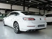 Usado VW Arteon R-line 150 CV (110 kW) 2021 Blanco Familiar