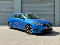 Usado Kia Ceed 100 CV (73 kW) 2025 Azul Utilitario