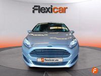 Usado Ford Fiesta Trend 101 CV (74 kW) 2015 Gris Utilitario