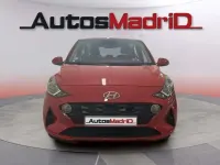 Usado Hyundai i10 67 CV (49 kW) 2021 Rojo Utilitario