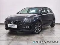 Usado Hyundai i30 110 CV (80 kW) 2023 Negro Utilitario