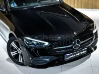 Usado Mercedes C220 200 CV (147 kW) 2022 Negro Familiar