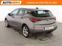 Usado Opel Astra Dynamic 110 CV (80 kW) 2017 Gris Berlina