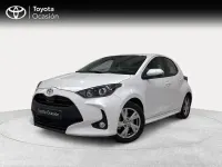 Używany Toyota Yaris Hybrid Active 116 KM (85 kW) 2025 Biały Sedan/Limuzyna