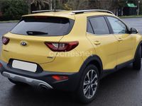 Usado Kia Stonic 110 CV (80 kW) 2017 Amarillo SUV