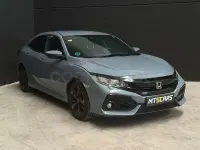 Usado Honda Civic Elegance 129 CV (94 kW) 2019 Gris / plata Berlina