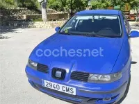 Usado Seat Leon 105 CV (77 kW) 2003 Azul Utilitario
