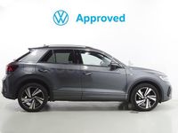 Usado VW T-Roc R-line 150 CV (110 kW) 2023 Gris / plata SUV