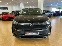 Usado VW Tiguan R-line 150 CV (110 kW) 2025 Negro SUV