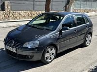 Usado VW Polo Sportline 105 CV (77 kW) 2007 Gris / plata Utilitario
