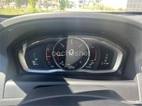 Usado Volvo XC60 R-Design Momentum 181 CV (133 kW) 2016 Rojo SUV