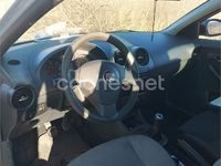 Usado Seat Ibiza Sport 100 CV (73 kW) 2005 Azul Berlina
