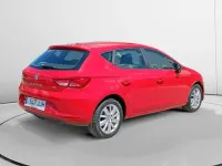 Usado Seat Leon Reference 110 CV (80 kW) 2015 Rojo Utilitario