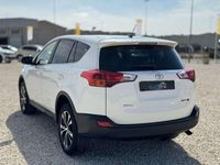 Usado Toyota RAV4 Advance 124 CV (91 kW) 2015 Blanco SUV