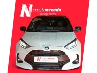 Usado Toyota Yaris Hybrid Edition 116 CV (85 kW) 2022 Blanco Berlina