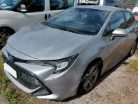 Usado Toyota Corolla Business Edition 140 CV (102 kW) 2023 Gris / plata Berlina