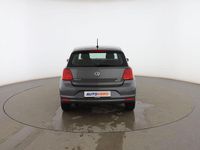 Usado VW Polo Advance 90 CV (66 kW) 2017 Gris Utilitario