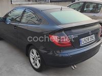 Usado Mercedes C200 122 CV (89 kW) 2004 Azul Berlina