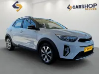 Usado Kia Stonic 120 CV (88 kW) 2021 Blanco SUV