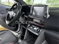 Używany Hyundai Kona 120 KM (88 kW) 2017 Biały SUV