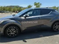 Usado Toyota C-HR Advance 122 CV (89 kW) 2018 Gris / plata SUV