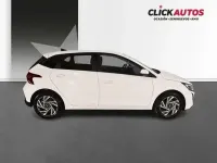 Usado Hyundai i20 101 CV (74 kW) 2025 Blanco Utilitario