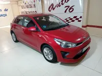 Usado Kia Rio 84 CV (61 kW) 2021 Rojo